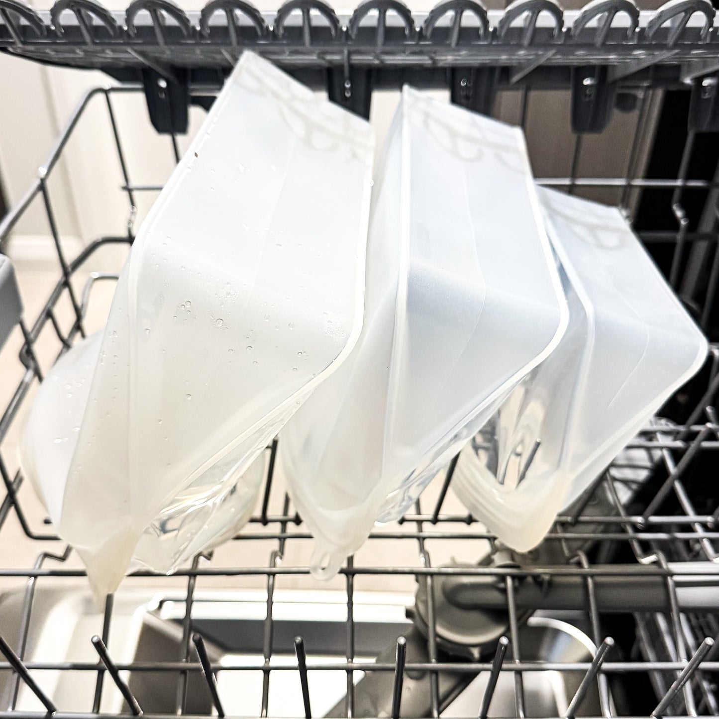 Reusable Silicone Food Storage Bag – 1200ml | Leakproof & BPA-Free